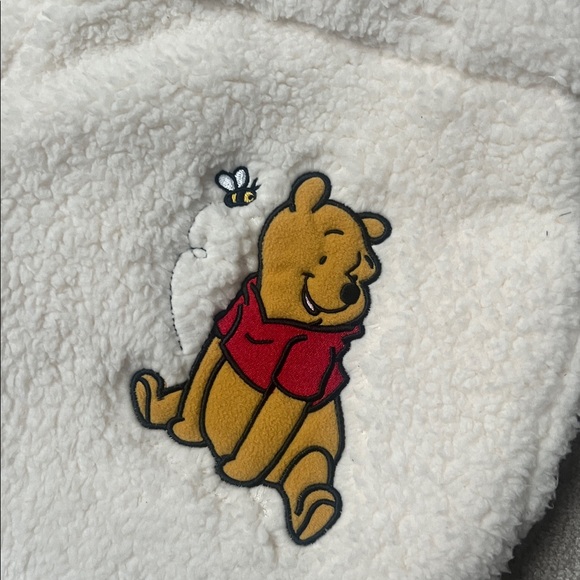 Winnie the Pooh Fleece Set - Picture 6 of 7
